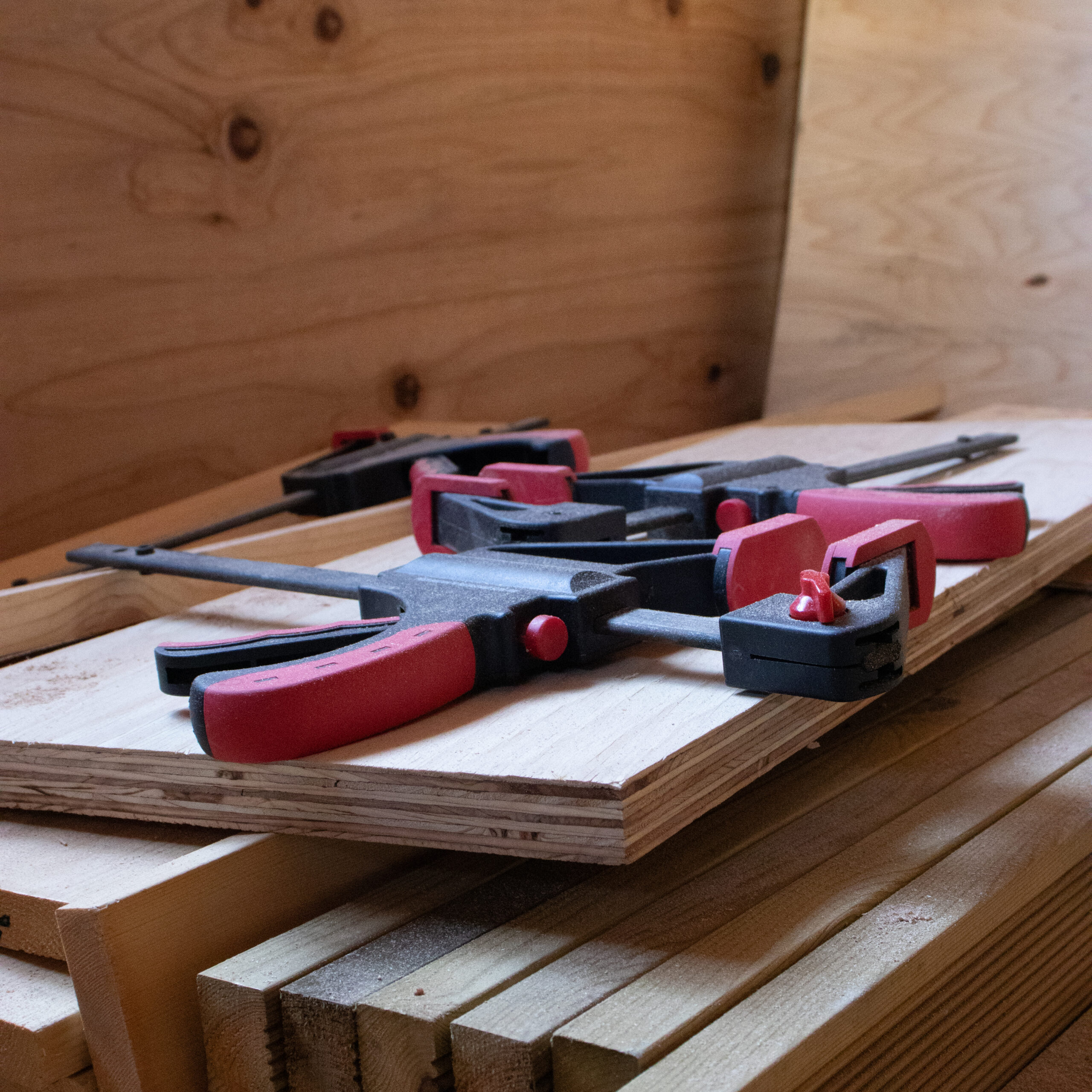 木工と塗装のレンタルスペース